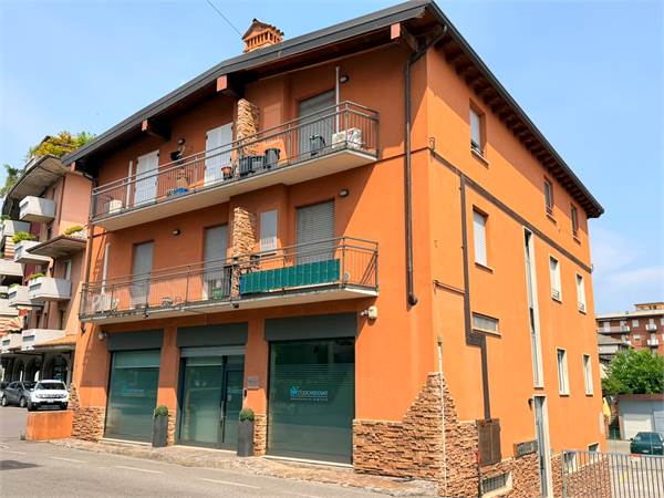 BILOCALE ULTIMO PIANO TRAVI A VISTA